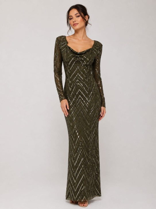 VESTIDO VERDE OLIVO CON PEDRERIA Y MANGAS LARGAS