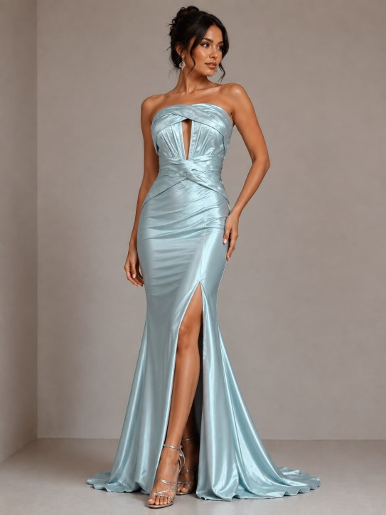 VESTIDO COLOR CELESTE CLARO EN TELA SATINADA  ESTRAPLE