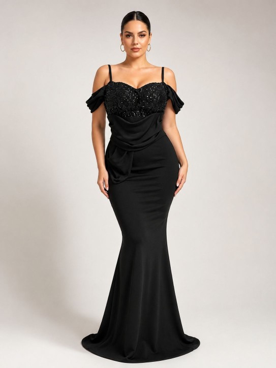 VESTIDO NEGRO  CON MANGAS CORTAS
