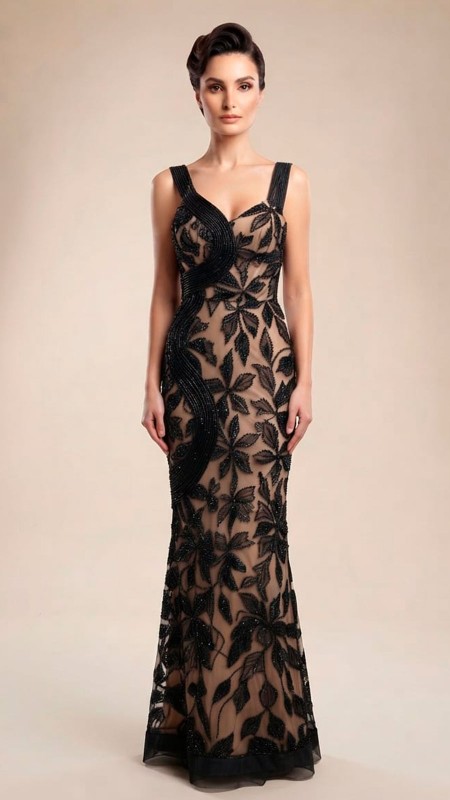 VESTIDO NEGRO CON RELIEVE DE ROSAS EN EL VESTIDO