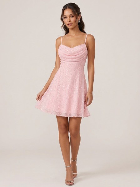 VESTIDO ROSA AL CUERPO