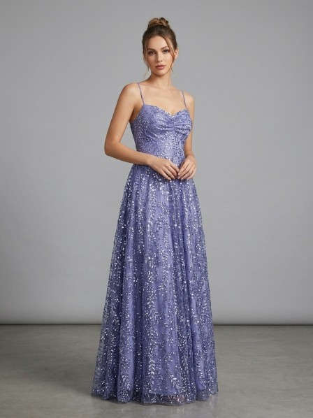 VESTIDO BRILLOSO POMPOSO LILA
