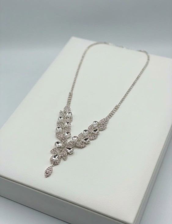 VENTA DE COLLAR PLATEADO