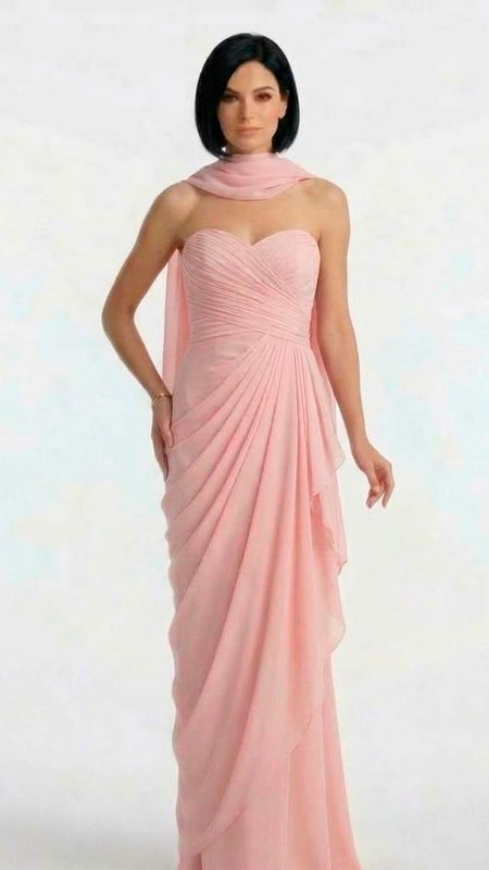 VESTIDO COLOR ROSA PALO ESTILO BABY BOO CUENTA CON ESCOTE DE CORAZON CON DRAPEADO EN LA FALDA Y  MASCADA EN EL CUELLO