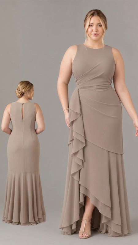 VESTIDO BEIGE CON VOLADOS EN LA PIERNA